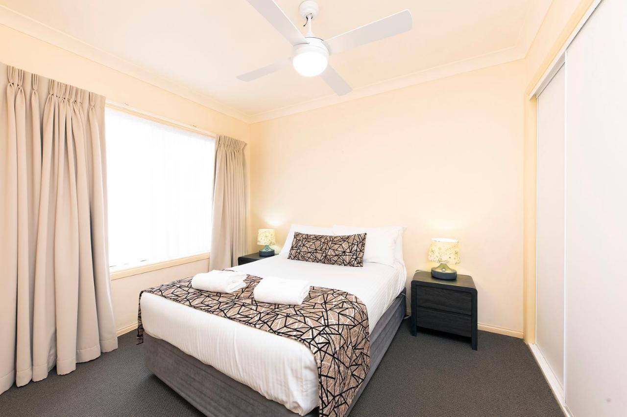 Meridian Beachside Apartments โอลด์บาร์ ภายนอก รูปภาพ